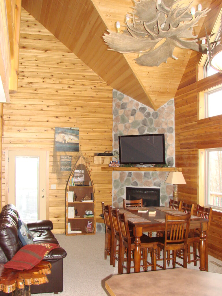 Log Retreat Living Room/Dining Room